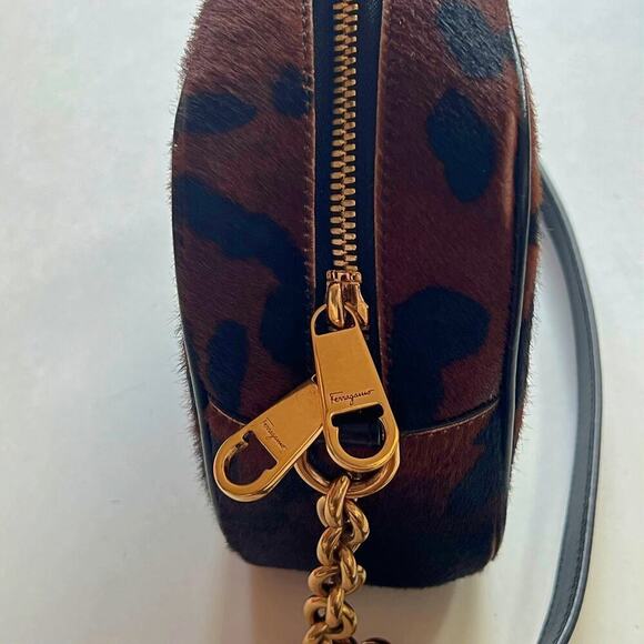 RARE Ferragamo Calf Hair Leather Gold Chain Camera Crossbody Bag - Picture 7 of 13